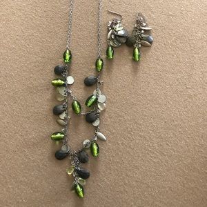 Cache necklace and earrings.